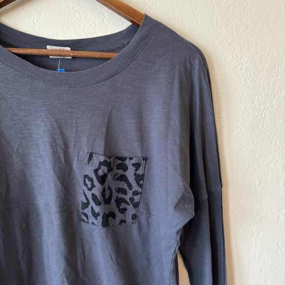 💙 PINK Victoria Secret | charcoal grey crew with leopard pocket print - Picture 2 of 3